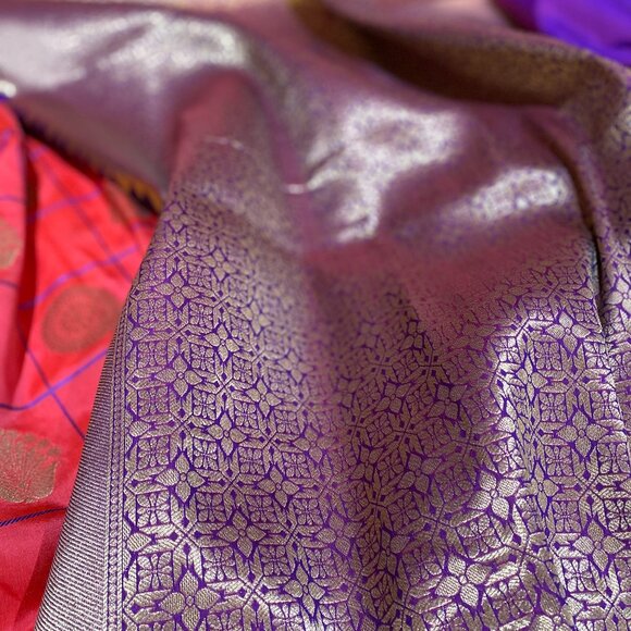 Pink check Indian traditional soft silk saree for women - Picture 7 of 15